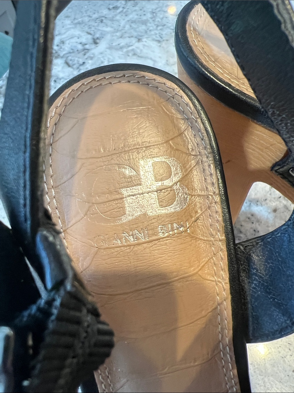 Gianni Bini Meri-Cana Studded Black Leather Wood Platform Sandals 7.5 EUC - Picture 2 of 12
